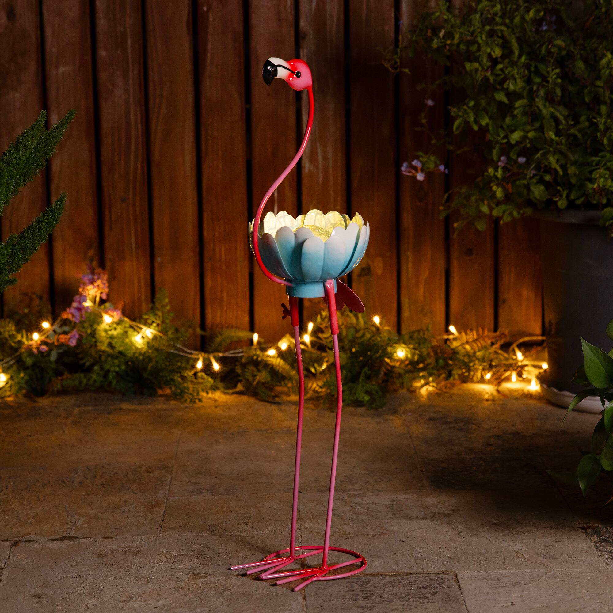 Glitzhome® 26.25" Metal Solar Standing Flamingo Garden Statue